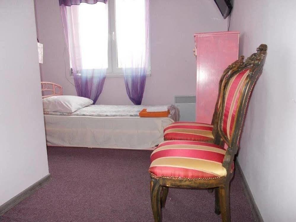 Bolimowianka Bed & Breakfast エクステリア 写真